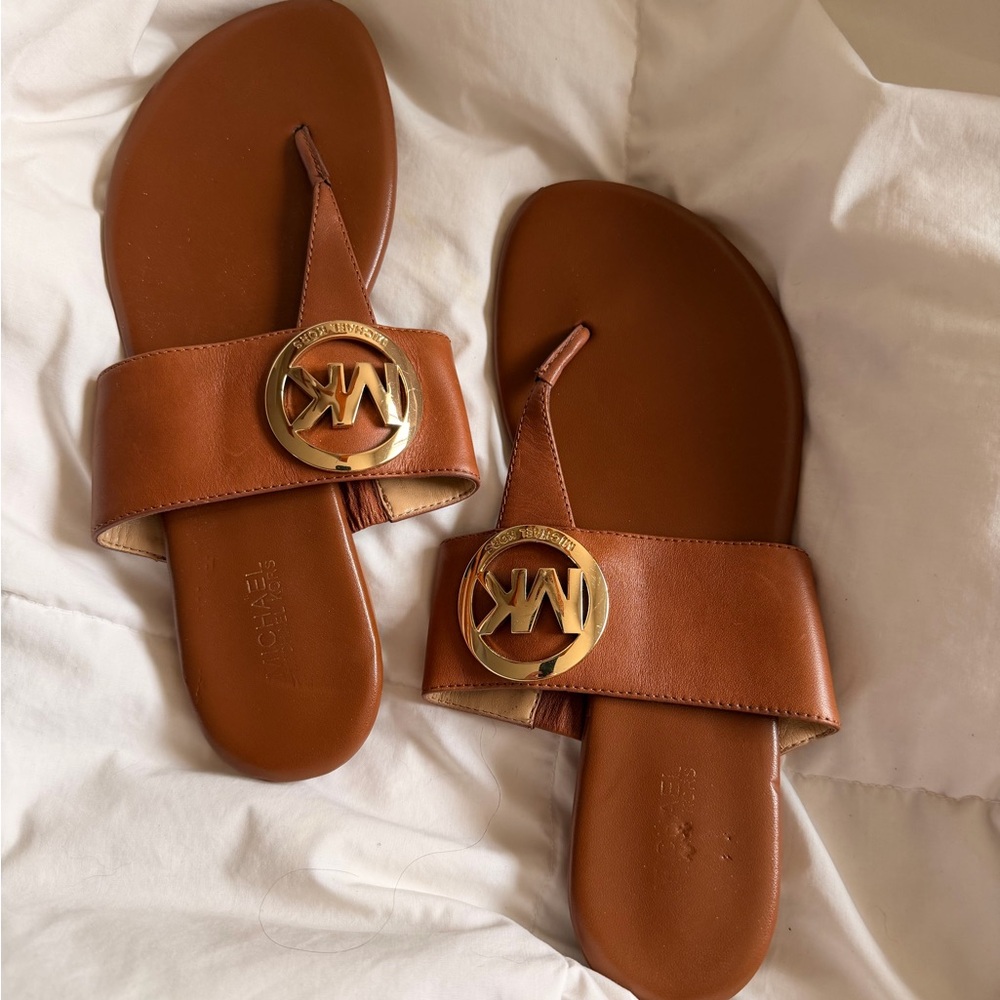 Michael Kors Sandals 🤍